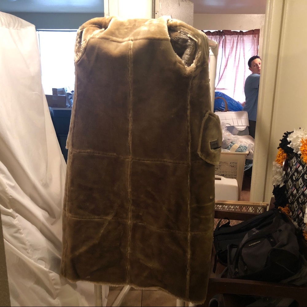 Woman’s Brandon Thomas leather coat - Picture 3 of 3